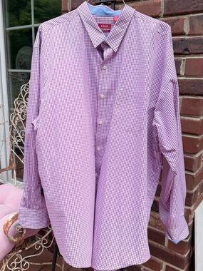IZOD Men’s Pink Gingham Button-Down Shirt